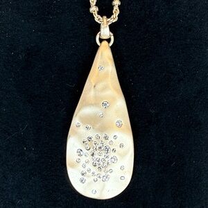 Lovely Satin Finish Gold Tone Teardrop Pendant Necklace With Rhinestone Accents